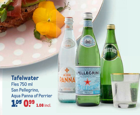 San Pellegrino   mineraalwater folder aanbieding bij  Makro - details