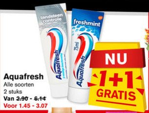 Aquafresh   tandpasta folder aanbieding bij  Hoogvliet - details