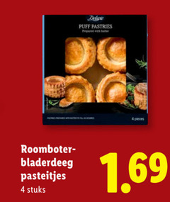  4 puff pastries with pieces roomboter bladerdeeg pasteitjes stuks 