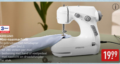  3jaar mini naaimachine gebruiken netadapter batterijen steken min bediening hand voetpedaal naailicht draadafsnijder stuk 